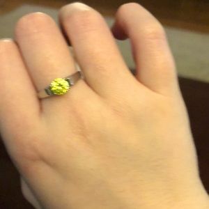 Women’s peridot ring stainless steel size 7